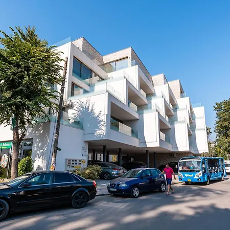 Amaris Apart-Hotel, Situat Pe Faleza Din Eforie Nord, La 2 Pasi De Plaja, Apartamente Complet Utilate Exterior photo